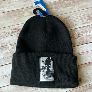 NWT Adidas camo embroidered logo beanie tall fit black